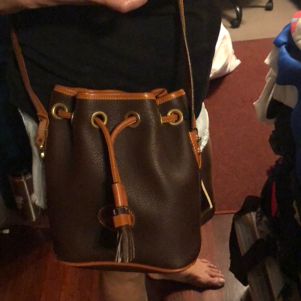 Satchel cross body bucket bag